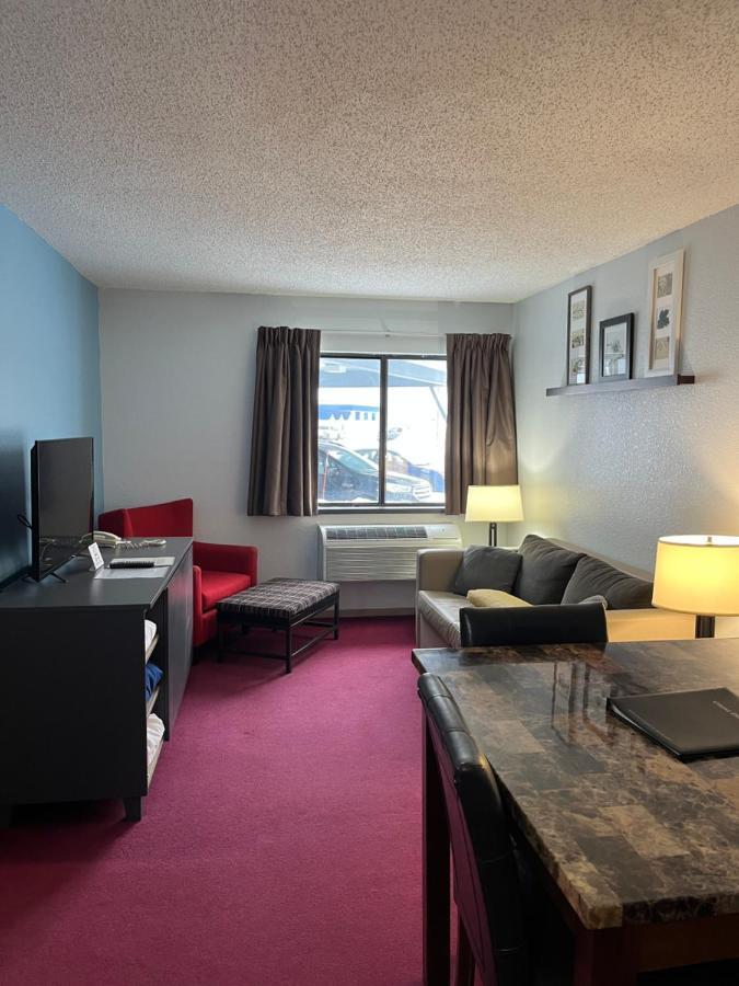 Pictured Rocks Inn And Suites Munising Buitenkant foto