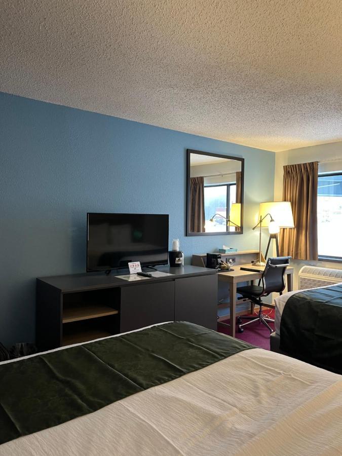 Pictured Rocks Inn And Suites Munising Buitenkant foto