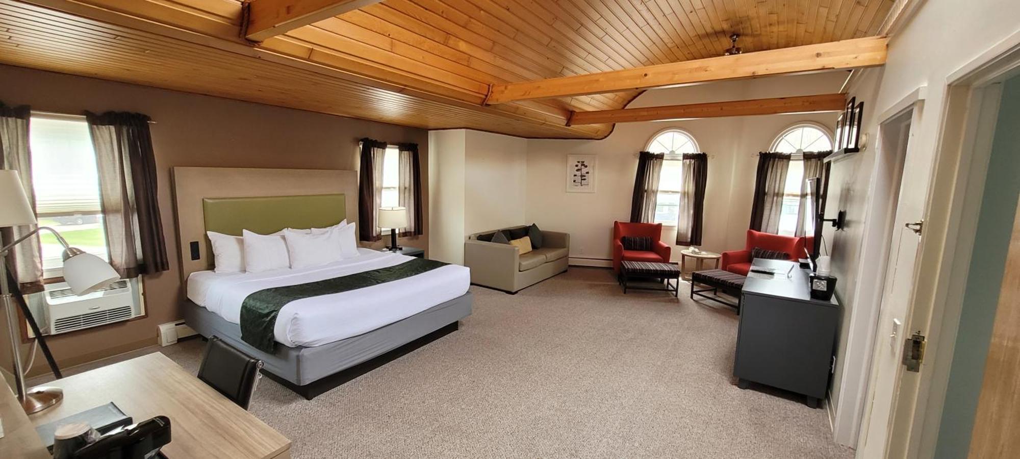 Pictured Rocks Inn And Suites Munising Buitenkant foto
