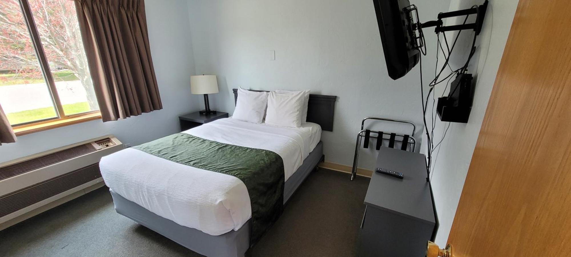 Pictured Rocks Inn And Suites Munising Buitenkant foto