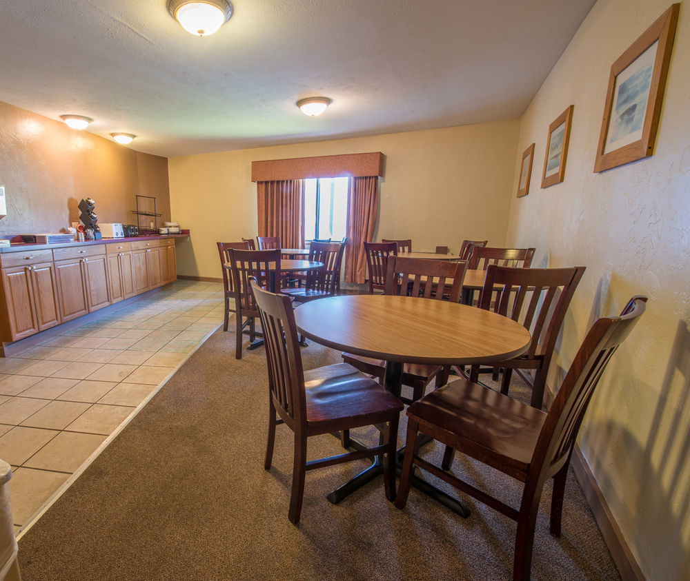 Pictured Rocks Inn And Suites Munising Buitenkant foto