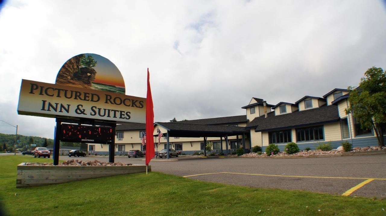 Pictured Rocks Inn And Suites Munising Buitenkant foto