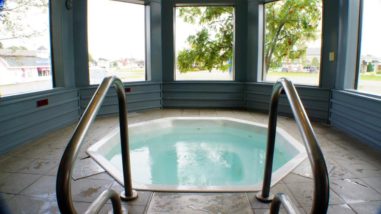 Pictured Rocks Inn And Suites Munising Buitenkant foto