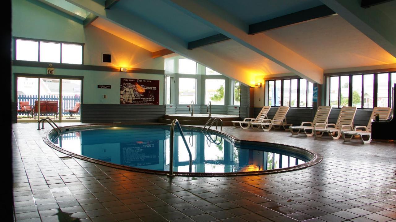 Pictured Rocks Inn And Suites Munising Buitenkant foto